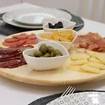 아파트 New Roko Zvekovica -cavtat,near Dubrovnik Airport 챠브타트